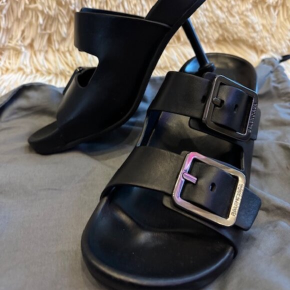 Balenciaga Sandals - Picture 1 of 5